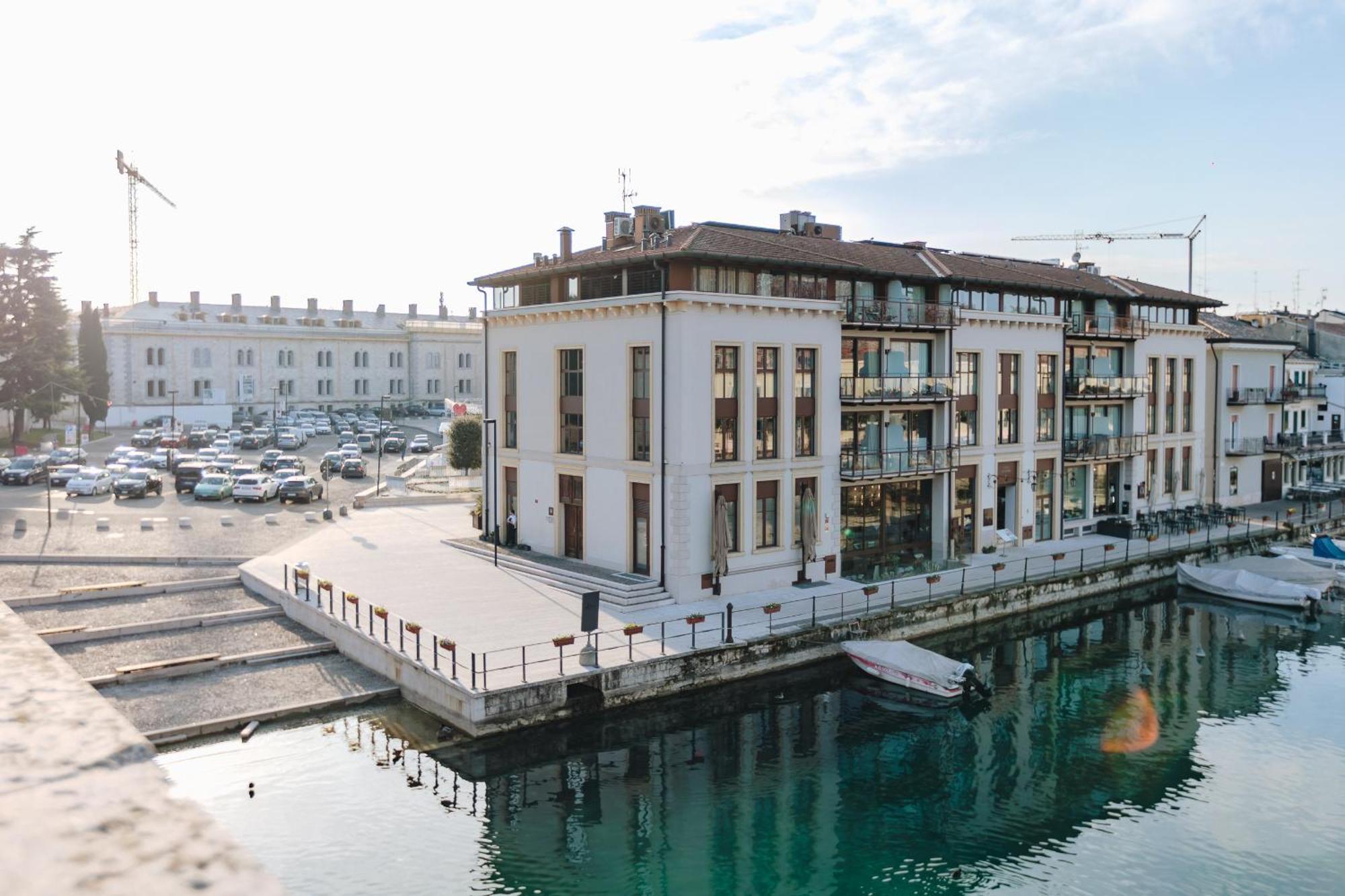 Ponte Dei Voltoni Apartment Πεσκιέρα ντελ Γκάρντα Εξωτερικό φωτογραφία